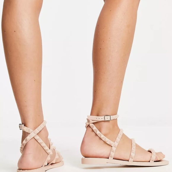 NWT South Beach matte studded gladiator sandal - Picture 4 of 6